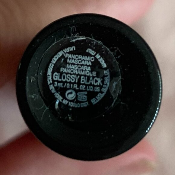 New! Laura Mercier Caviar Volume Mini Mascara - Picture 4 of 4